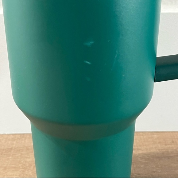 Stanley Quencher 2.0 40oz Flowstate Green Pine Tumbler Straw 11 Hour Cold Hot‎ - Picture 13 of 16